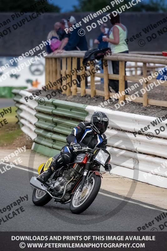 Vintage motorcycle club;eventdigitalimages;mallory park;mallory park trackday photographs;no limits trackdays;peter wileman photography;trackday digital images;trackday photos;vmcc festival 1000 bikes photographs